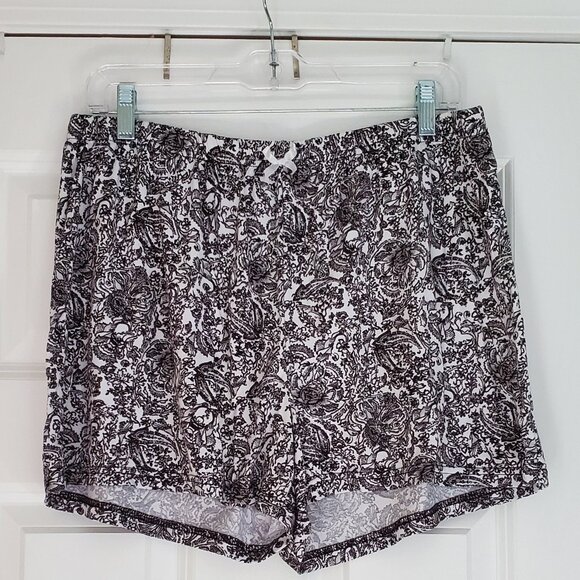 Like New Tahari 2 pc Top & Shorts Pajama Set Black White Floral Pattern - Picture 7 of 8